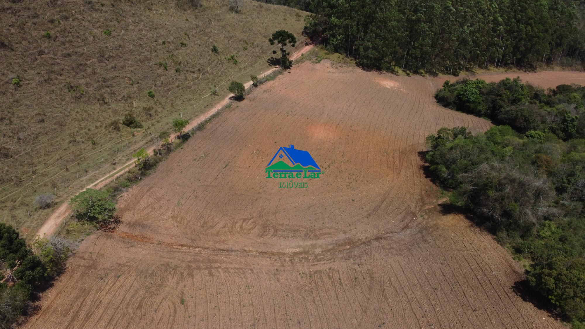 Terreno à venda, 520000m² - Foto 1