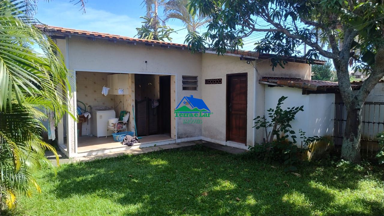 Casa com 4 Dormitórios à venda, 220 m² por R$ 980.000,00 Casa com 4 Dormitórios à venda, 220 m² por R$ 980.000,00