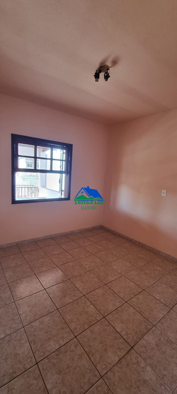 Casa à venda com 3 quartos, 360m² - Foto 5