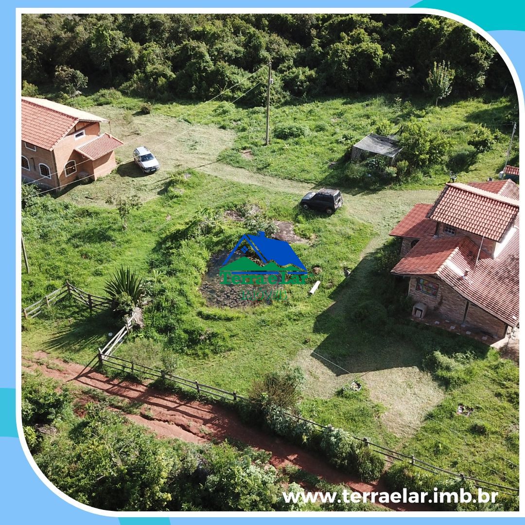 Casa de 3 quartos, no bairro Zona Rural, em Aiuruoca | Eu Corretor