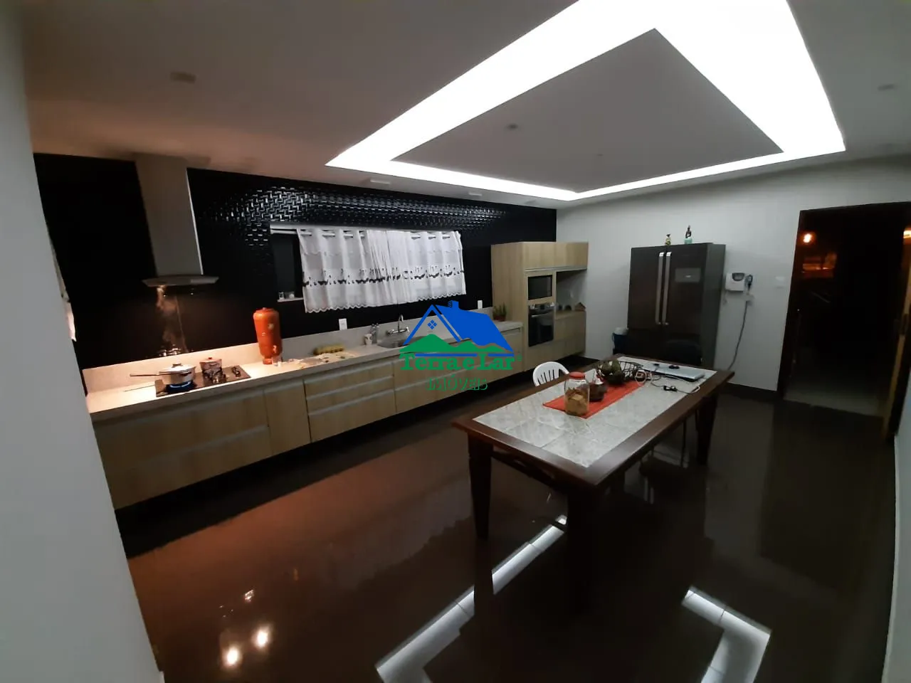 Apartamento com 3 Dormitórios à venda, 240 m² por R$ 1.700.000,00 Apartamento com 3 Dormitórios à venda, 240 m² por R$ 1.700.000,00