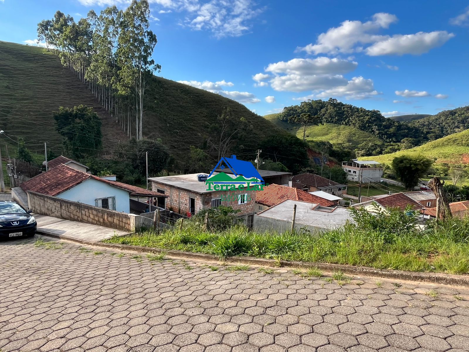 Lote/Terreno de 350m² no bairro Centro, em Carvalhos | Eu Corretor