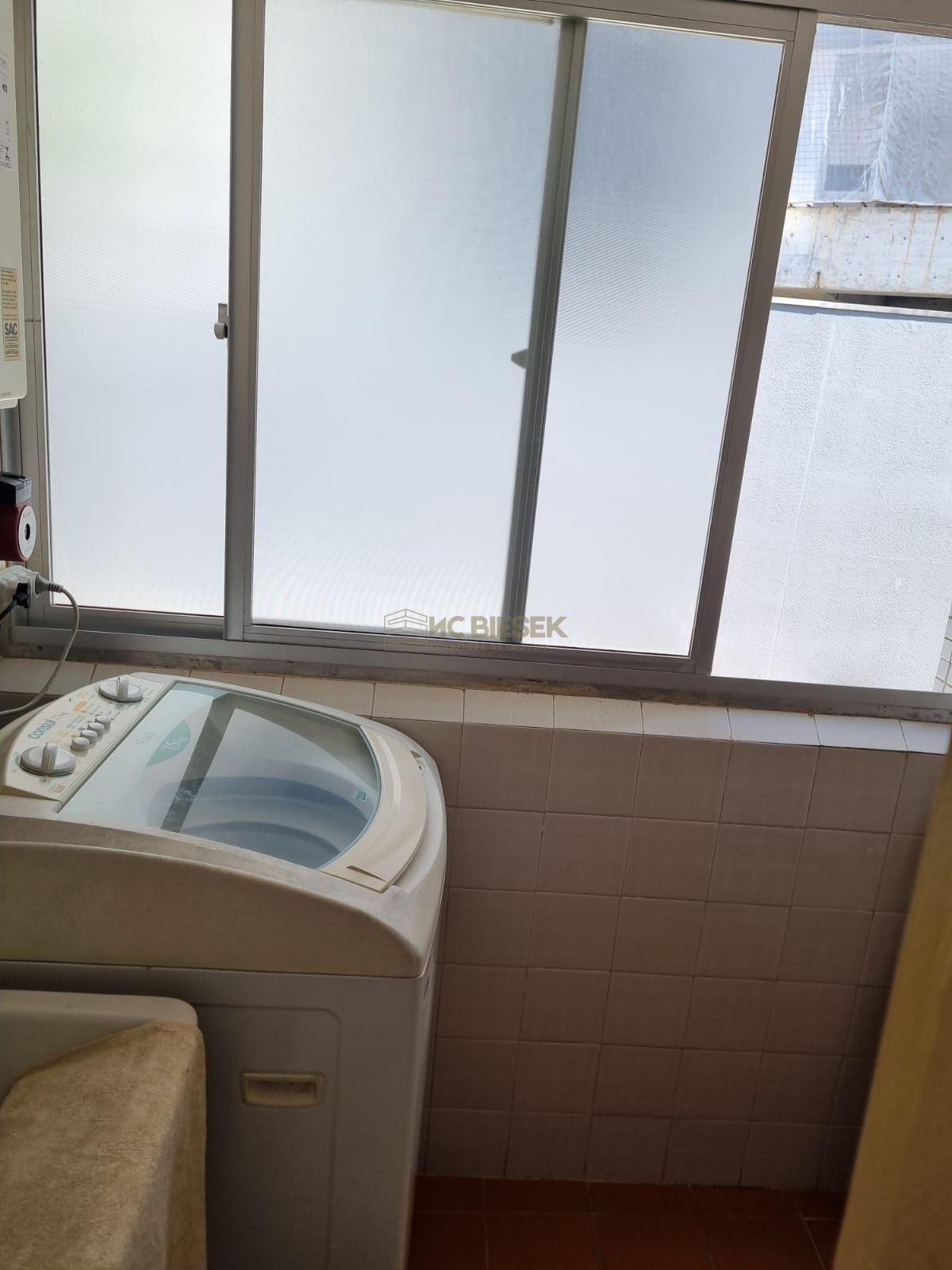 Apartamento à venda com 2 quartos, 70m² - Foto 12