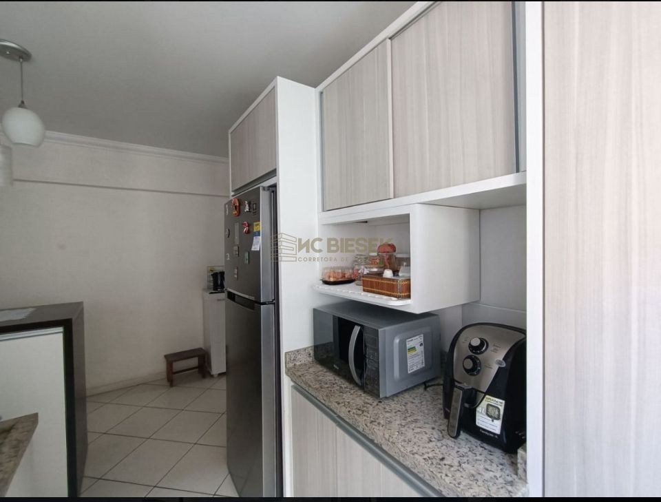 Apartamento à venda com 2 quartos, 94m² - Foto 11