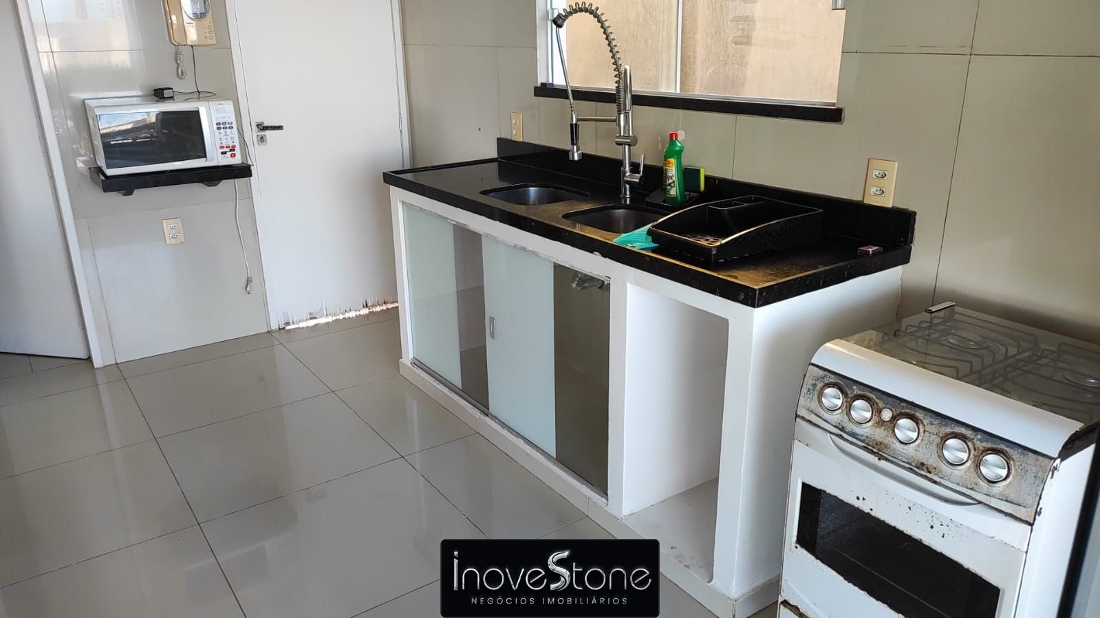 Casa à venda com 4 quartos, 270m² - Foto 13