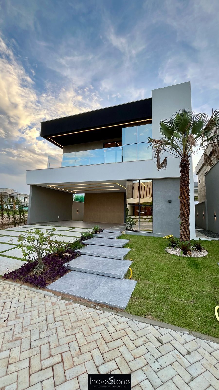 Casa de Condomínio à venda com 4 quartos, 261m² - Foto 3