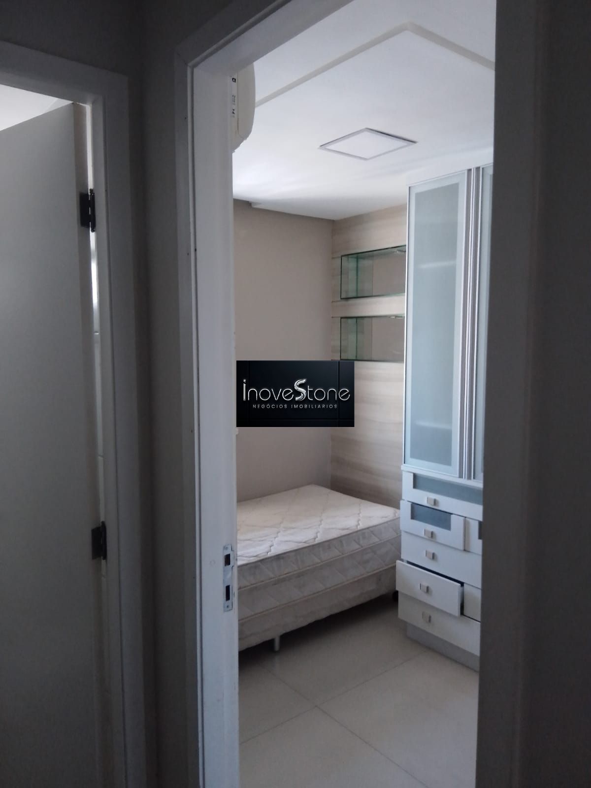 Apartamento para alugar com 2 quartos, 56m² - Foto 11