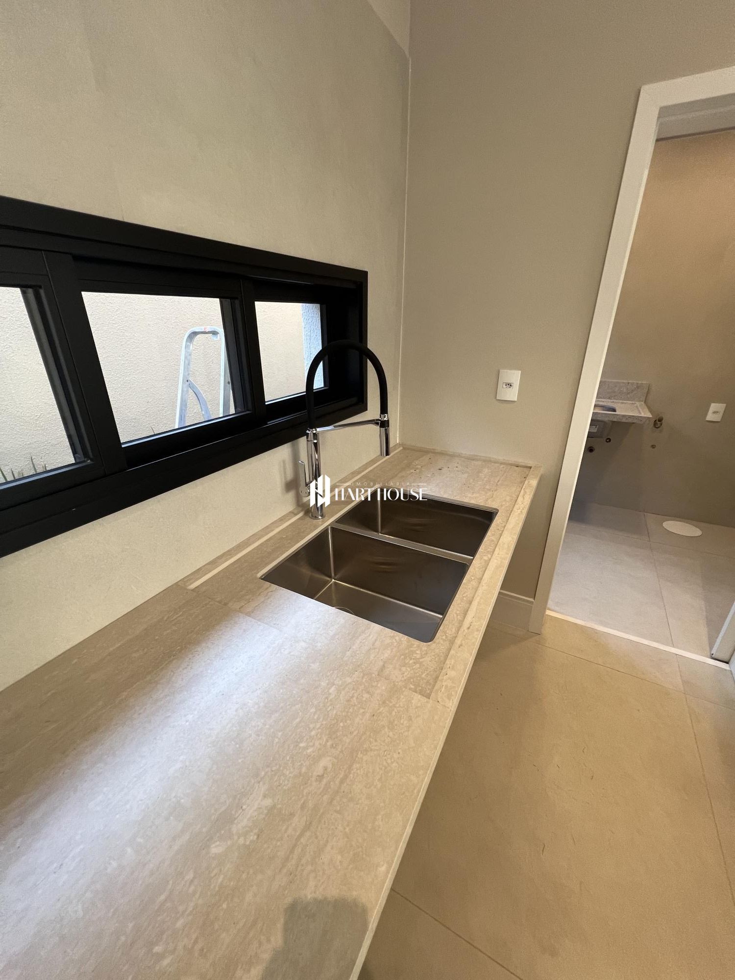 Casa em condomínio com 3 Dormitórios à venda, 250 m² por R$ 3.800.000,00 Casa em condomínio com 3 Dormitórios à venda, 250 m² por R$ 3.800.000,00