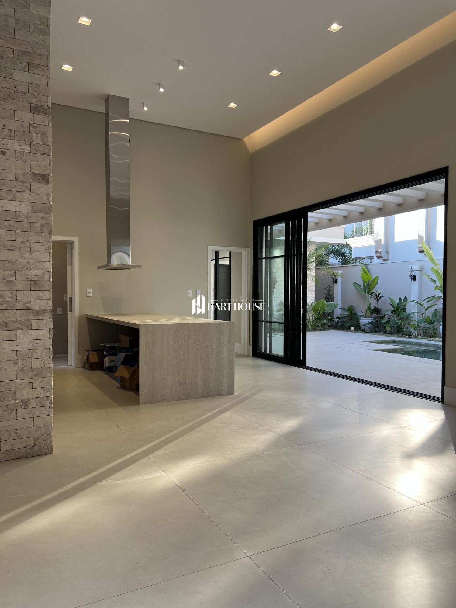 Casa em condomínio com 3 Dormitórios à venda, 250 m² por R$ 3.800.000,00 Casa em condomínio com 3 Dormitórios à venda, 250 m² por R$ 3.800.000,00