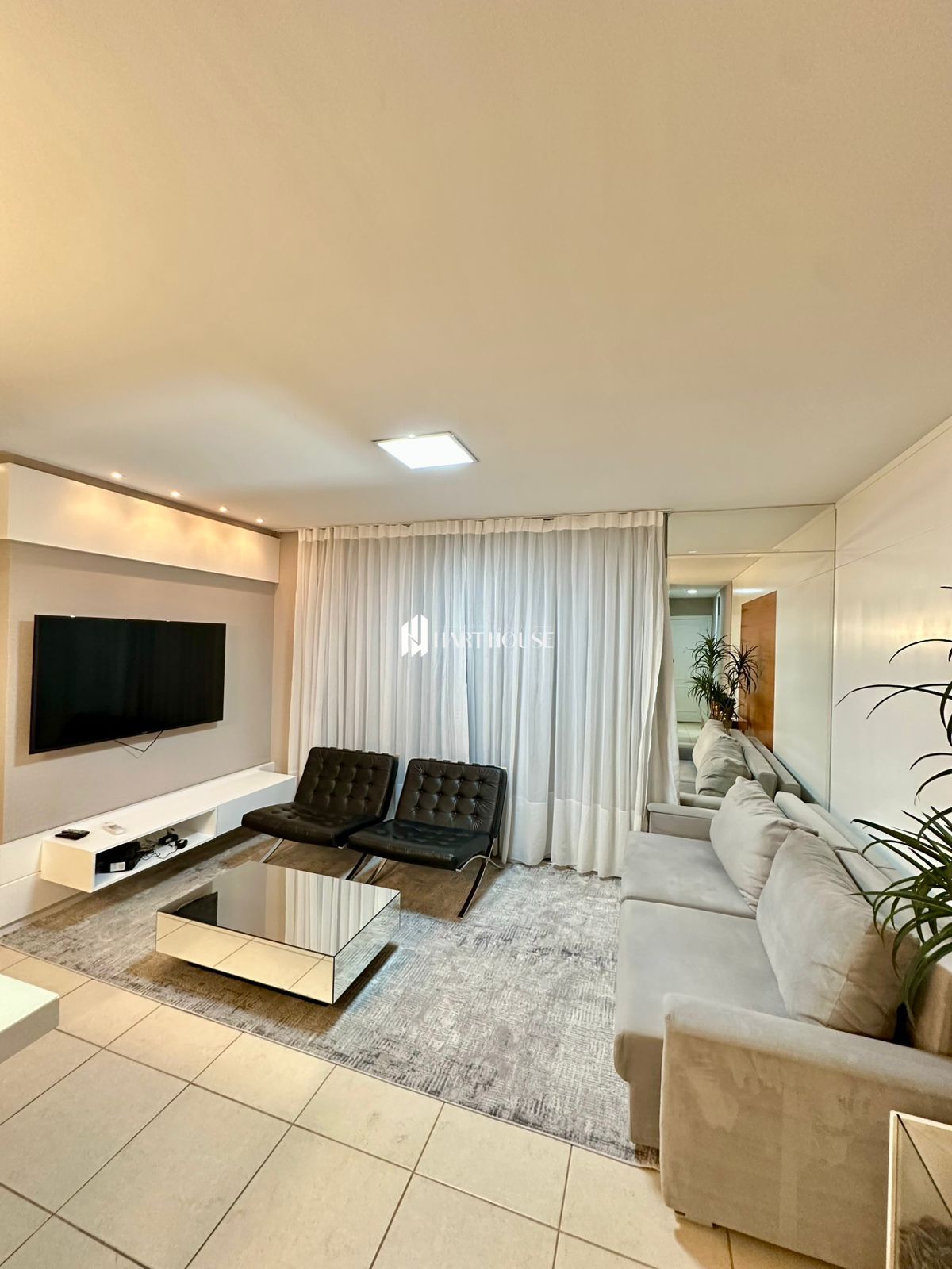 Apartamento com 3 Dormitórios para alugar, 106 m² por R$ 5.680,00 Apartamento com 3 Dormitórios para alugar, 106 m² por R$ 5.680,00