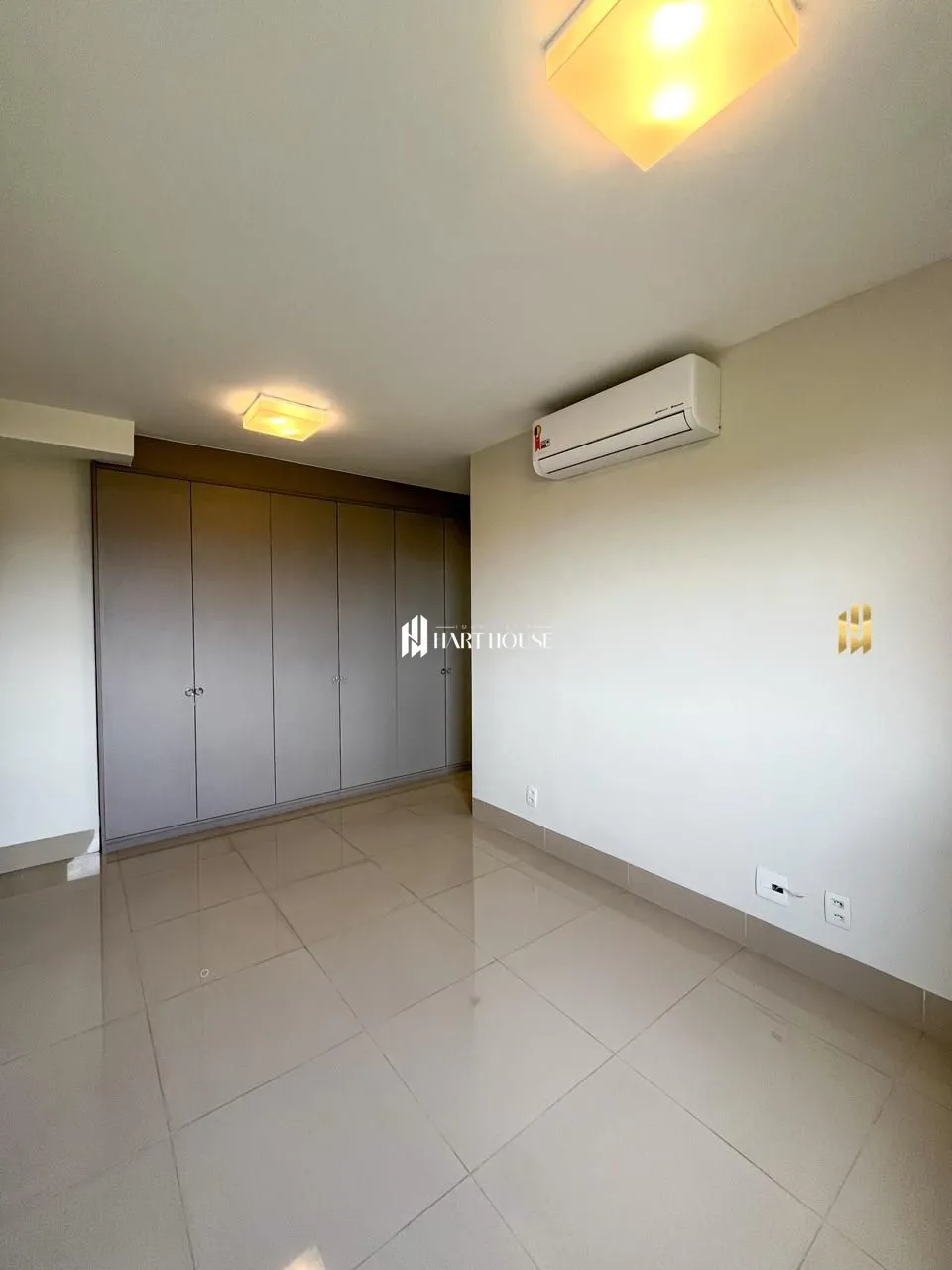 Apartamento com 3 Dormitórios para alugar, 143 m² por R$ 6.600,00 Apartamento com 3 Dormitórios para alugar, 143 m² por R$ 6.600,00