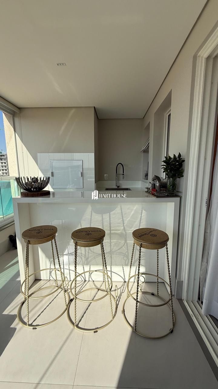 Apartamento com 3 Dormitórios à venda, 119 m² por R$ 1.400.000,00 Apartamento com 3 Dormitórios à venda, 119 m² por R$ 1.400.000,00