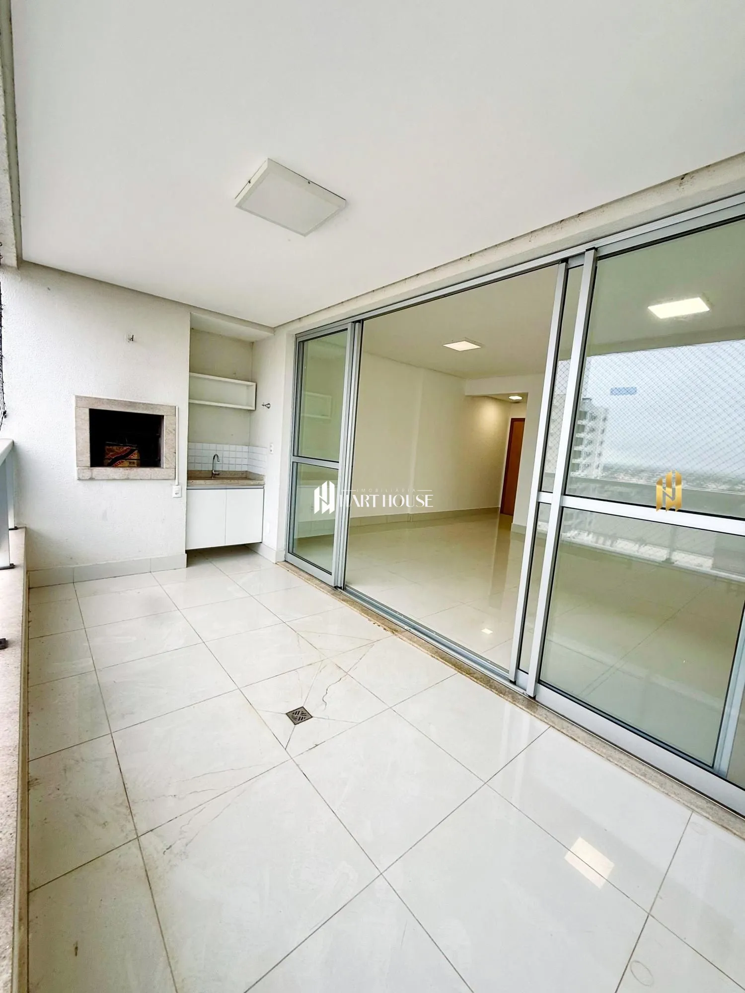 Apartamento com 3 Dormitórios à venda, 136 m² por R$ 1.350.000,00 Apartamento com 3 Dormitórios à venda, 136 m² por R$ 1.350.000,00