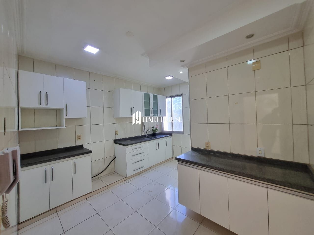 Apartamento com 2 Dormitórios para alugar, 102 m² por R$ 3.000,00 Apartamento com 2 Dormitórios para alugar, 102 m² por R$ 3.000,00