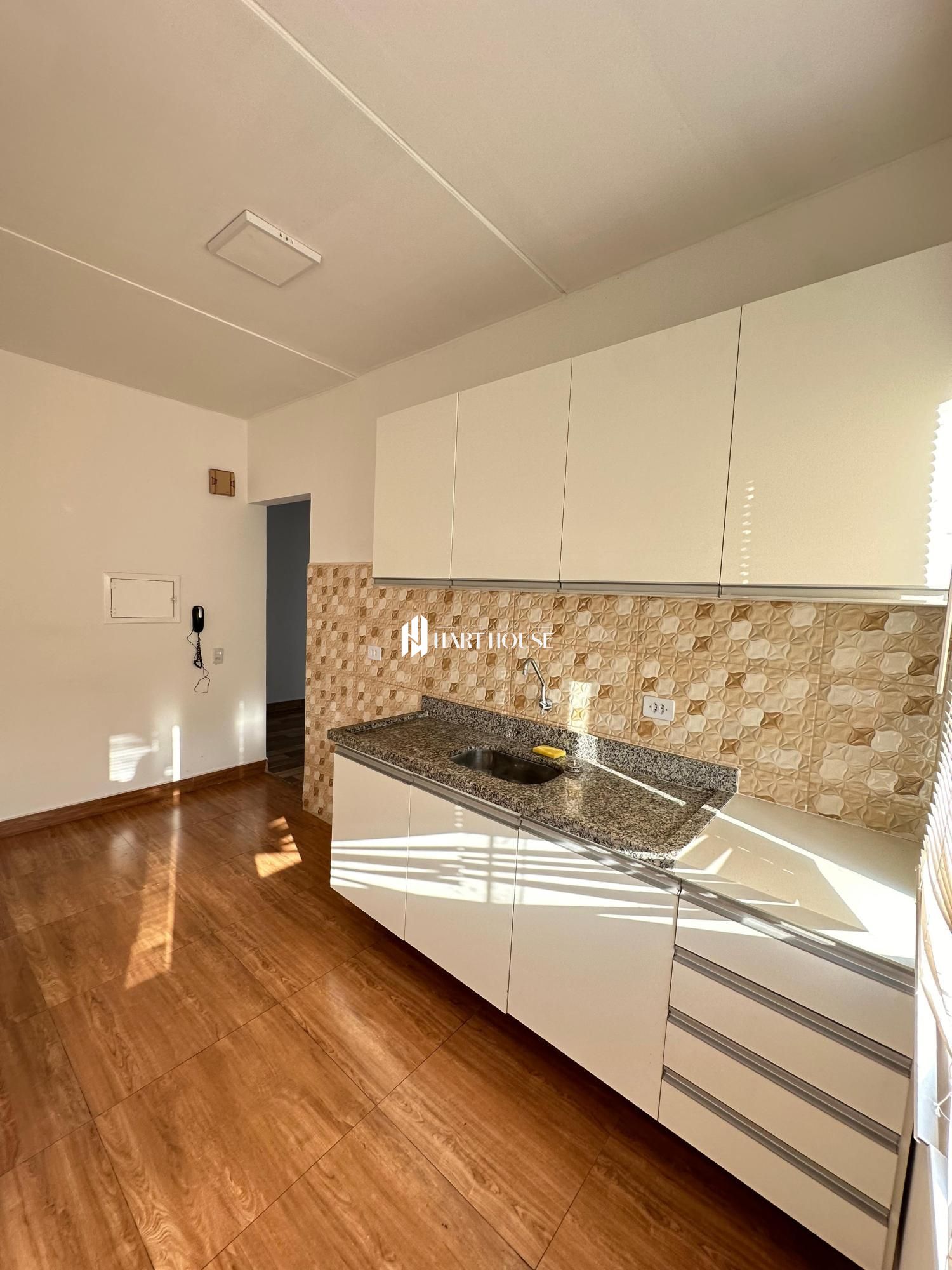 Apartamento com 3 Dormitórios para alugar, 78 m² por R$ 2.000,00 Apartamento com 3 Dormitórios para alugar, 78 m² por R$ 2.000,00