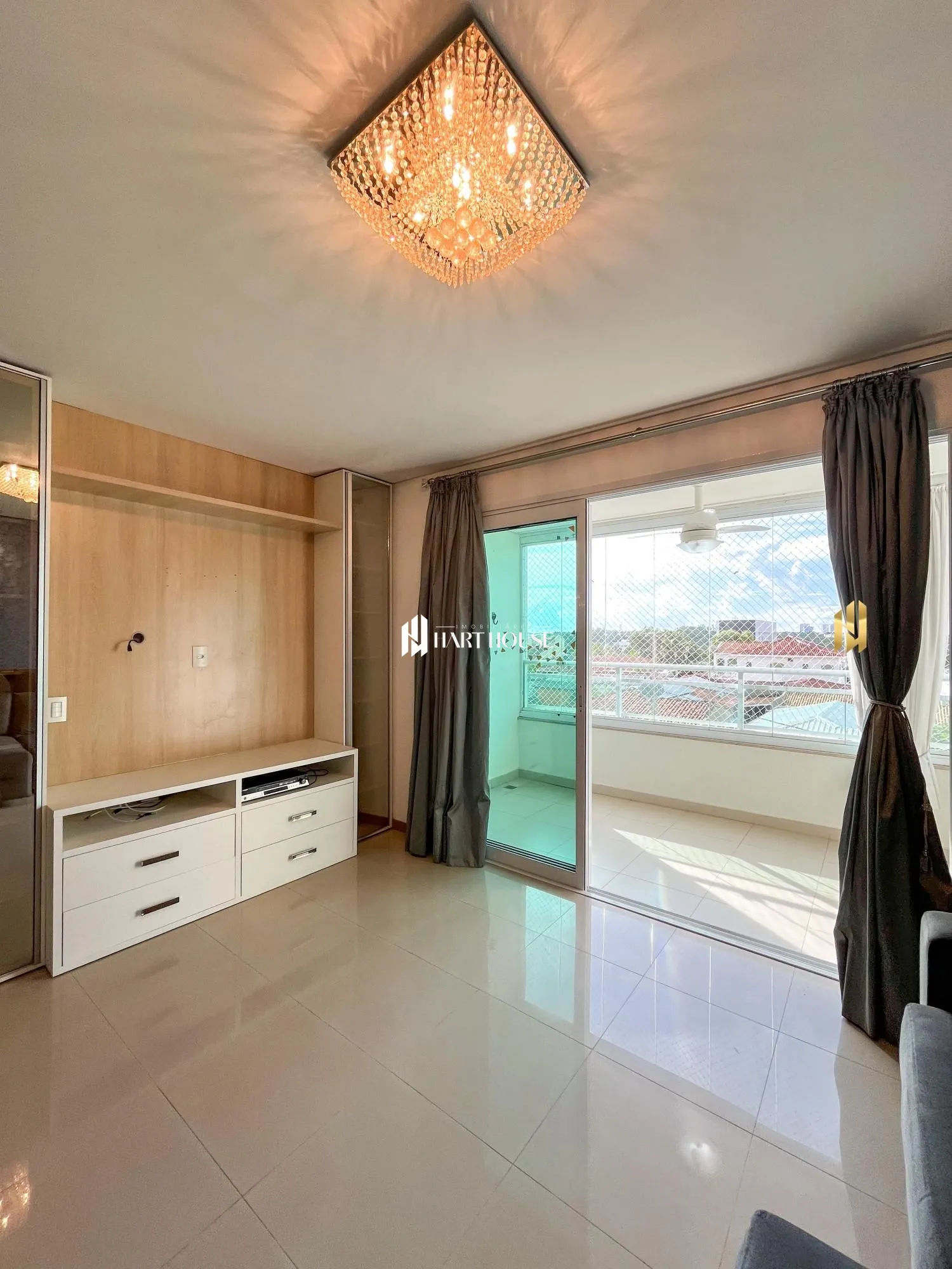 Apartamento com 3 Dormitórios à venda, 98 m² por R$ 750.000,00 Apartamento com 3 Dormitórios à venda, 98 m² por R$ 750.000,00