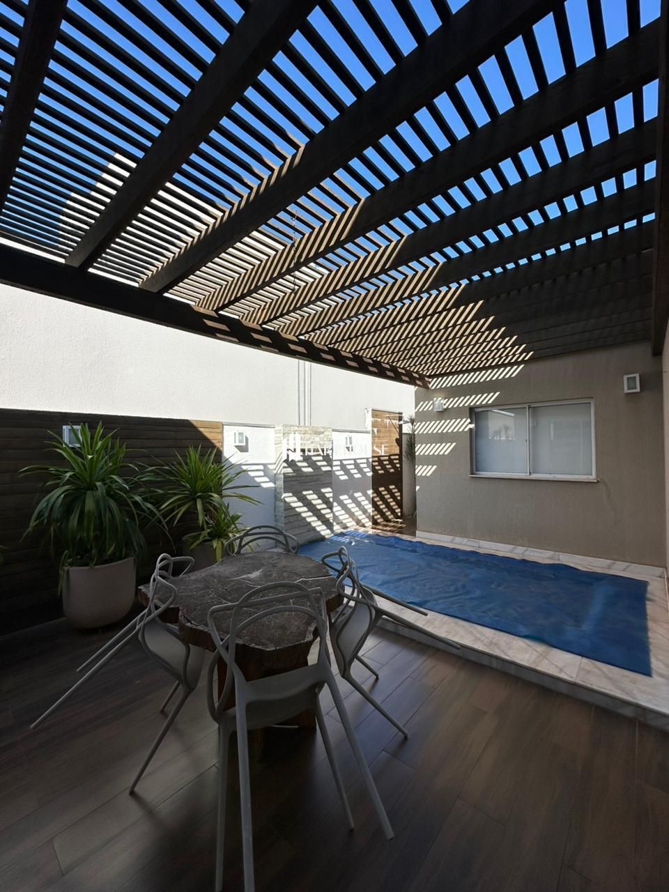 Casa em condomínio com 3 Dormitórios para alugar, 140 m² por R$ 9.165,00 Casa em condomínio com 3 Dormitórios para alugar, 140 m² por R$ 9.165,00