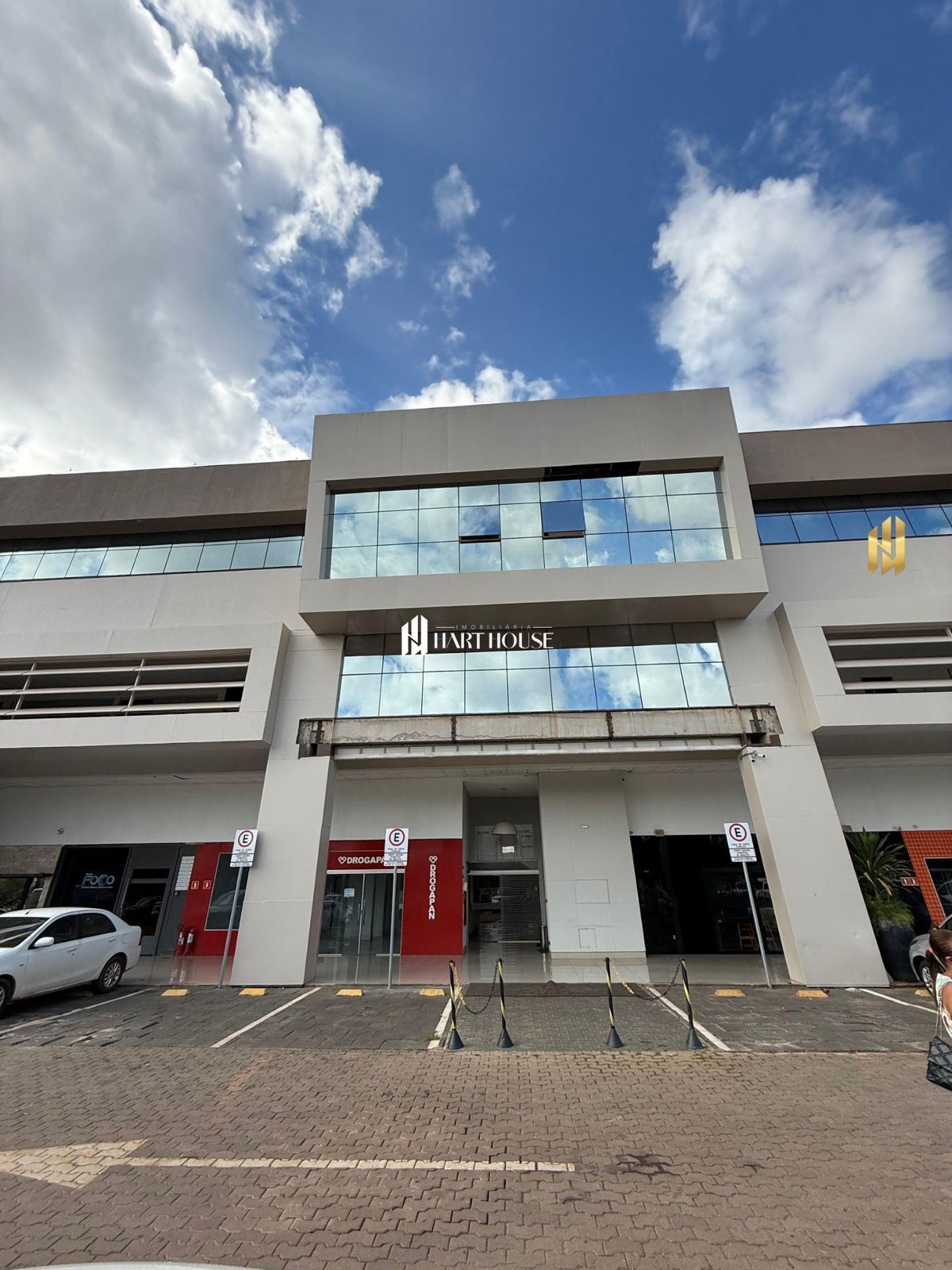 Sala comercial à venda  no Ribeirão do Lipa - Cuiabá, MT. Imóveis