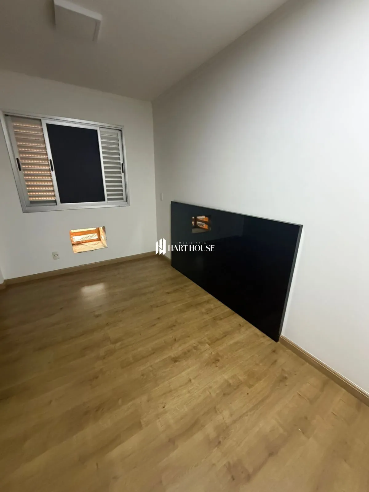 Apartamento com 2 Dormitórios para alugar, 70 m² por R$ 2.750,00 Apartamento com 2 Dormitórios para alugar, 70 m² por R$ 2.750,00