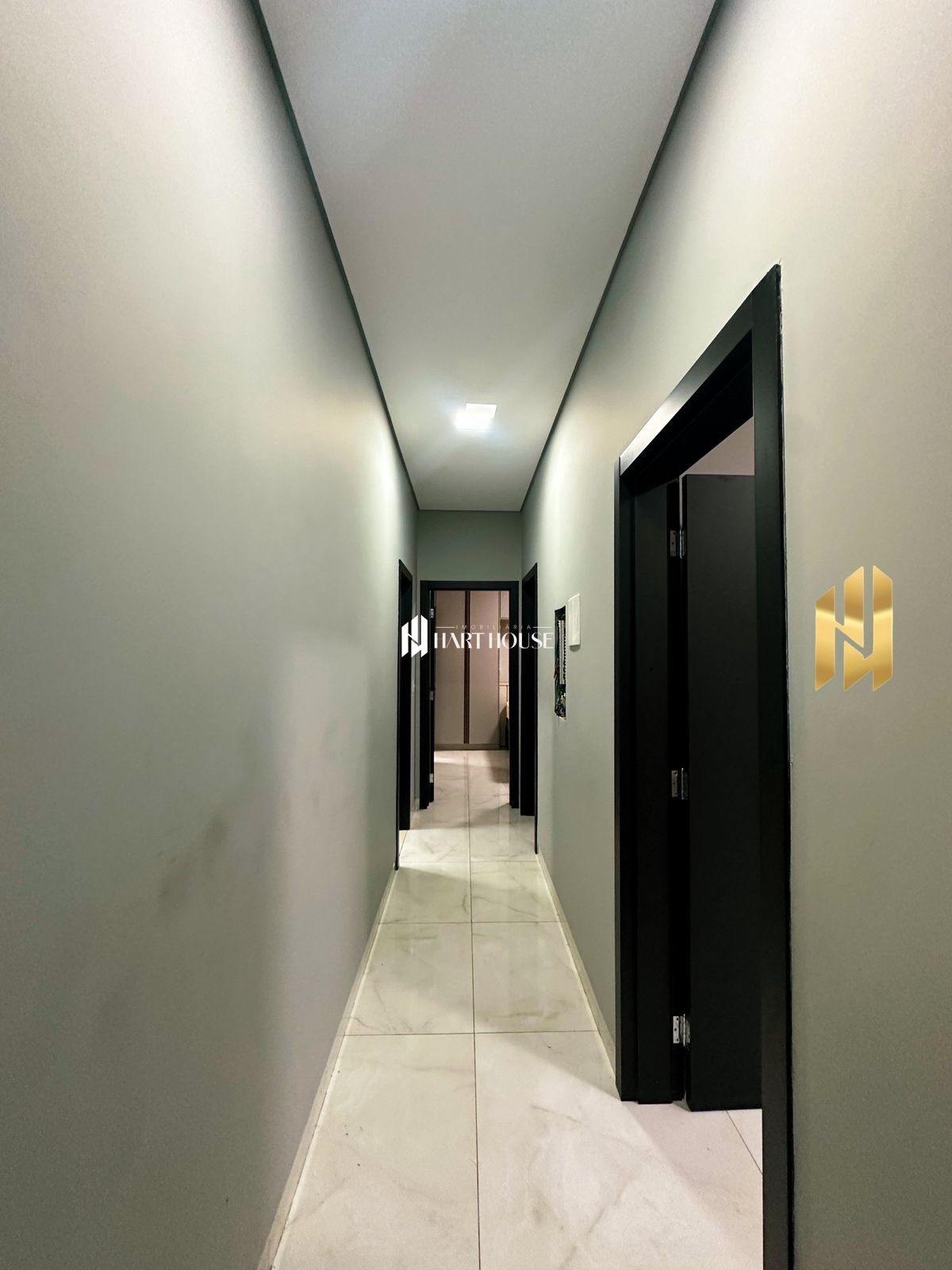 Casa em condomínio com 3 Dormitórios à venda, 148 m² por R$ 420.000,00 Casa em condomínio com 3 Dormitórios à venda, 148 m² por R$ 420.000,00