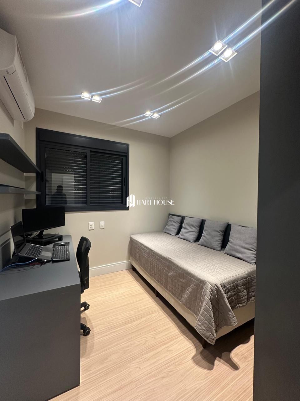 Apartamento com 3 Dormitórios à venda, 132 m² por R$ 1.900.000,00 Apartamento com 3 Dormitórios à venda, 132 m² por R$ 1.900.000,00