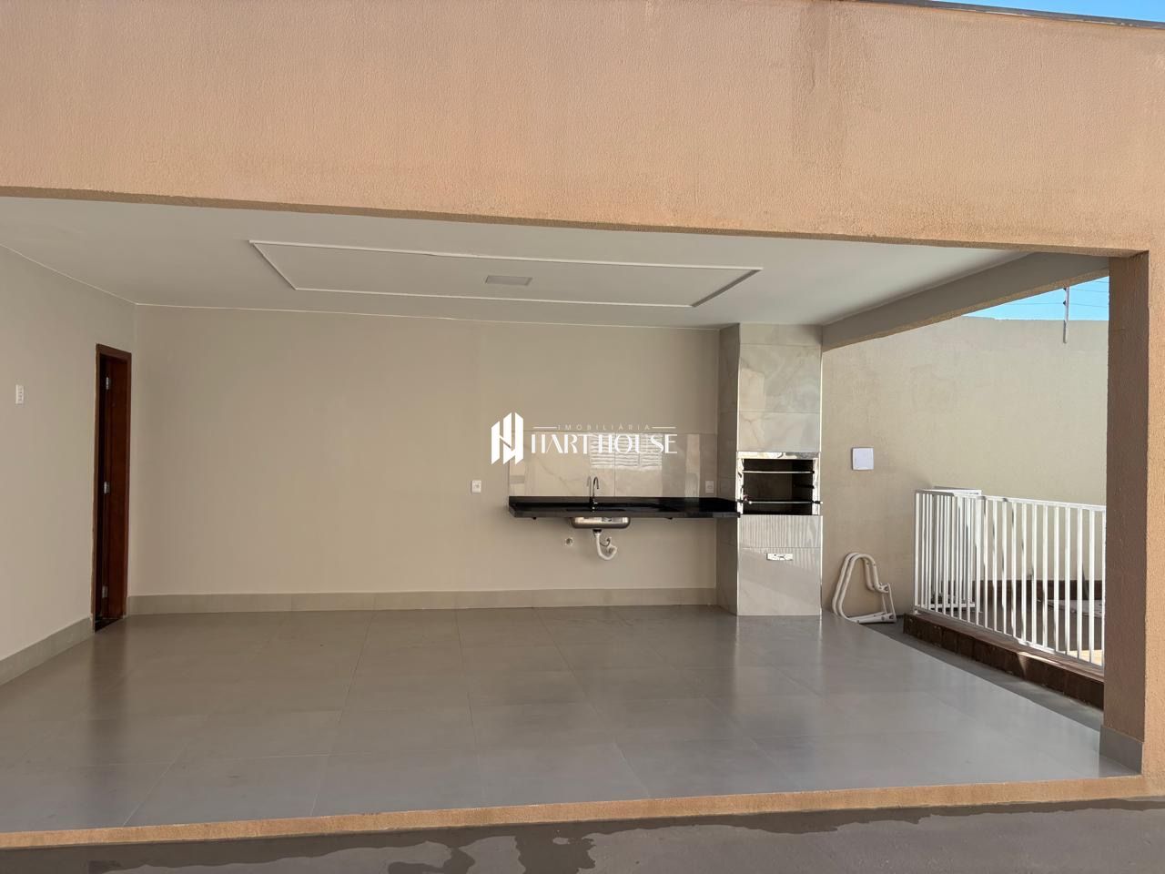 Casa com 4 Dormitórios à venda, 180 m² por R$ 700.000,00 Casa com 4 Dormitórios à venda, 180 m² por R$ 700.000,00