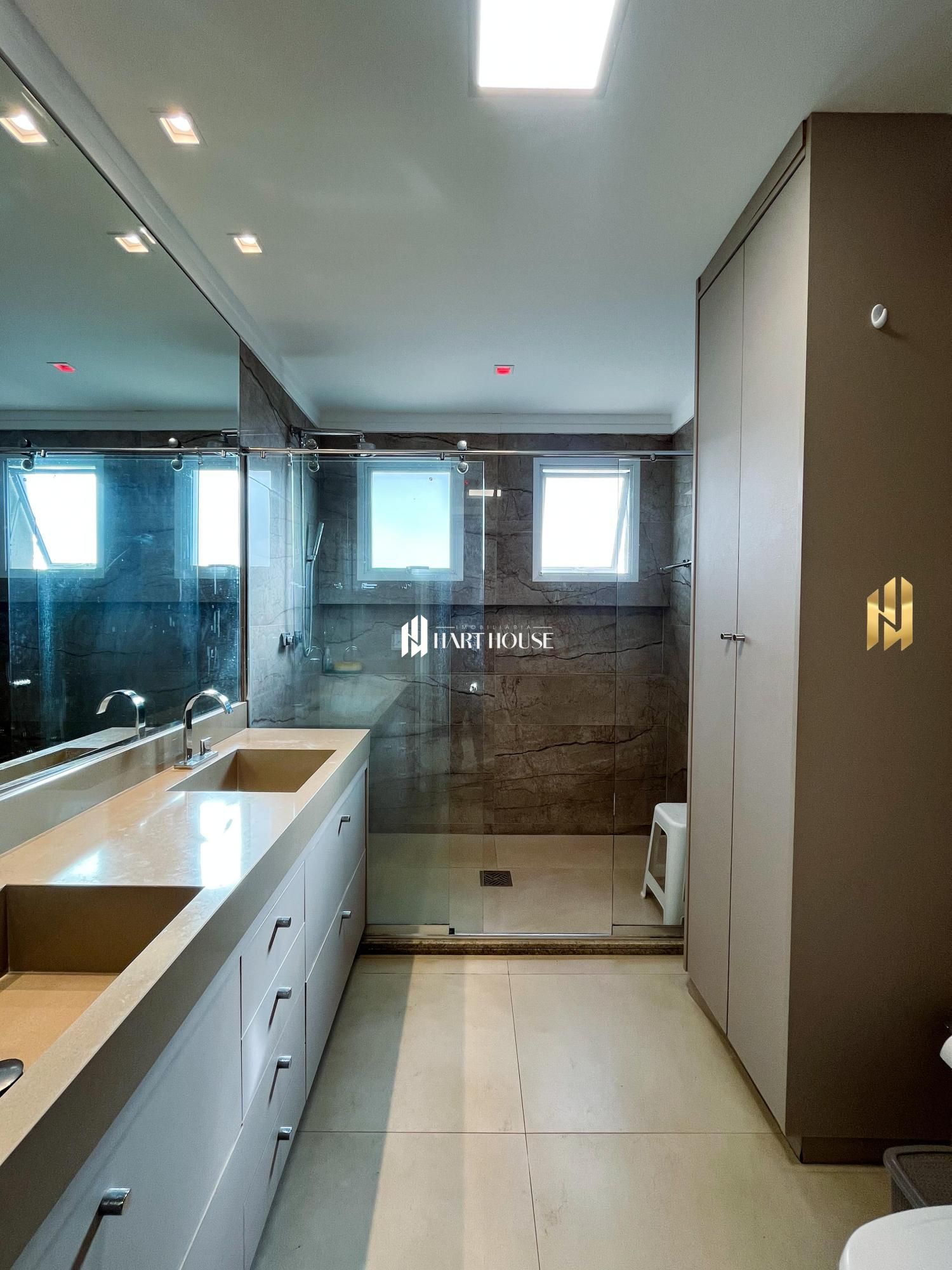 Apartamento com 3 Dormitórios à venda, 168 m² por R$ 2.500.000,00 Apartamento com 3 Dormitórios à venda, 168 m² por R$ 2.500.000,00