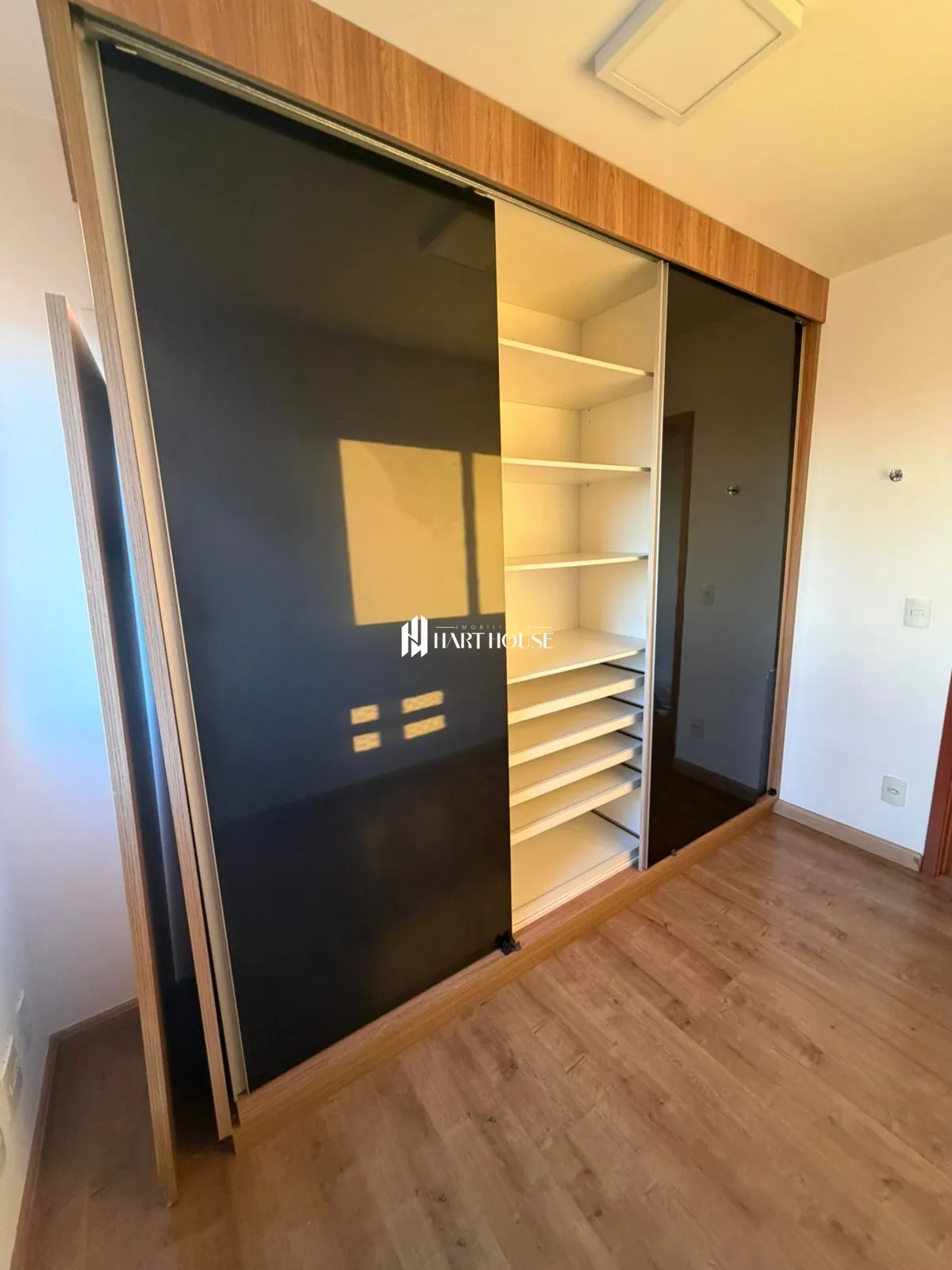 Apartamento com 2 Dormitórios para alugar, 70 m² por R$ 2.750,00 Apartamento com 2 Dormitórios para alugar, 70 m² por R$ 2.750,00