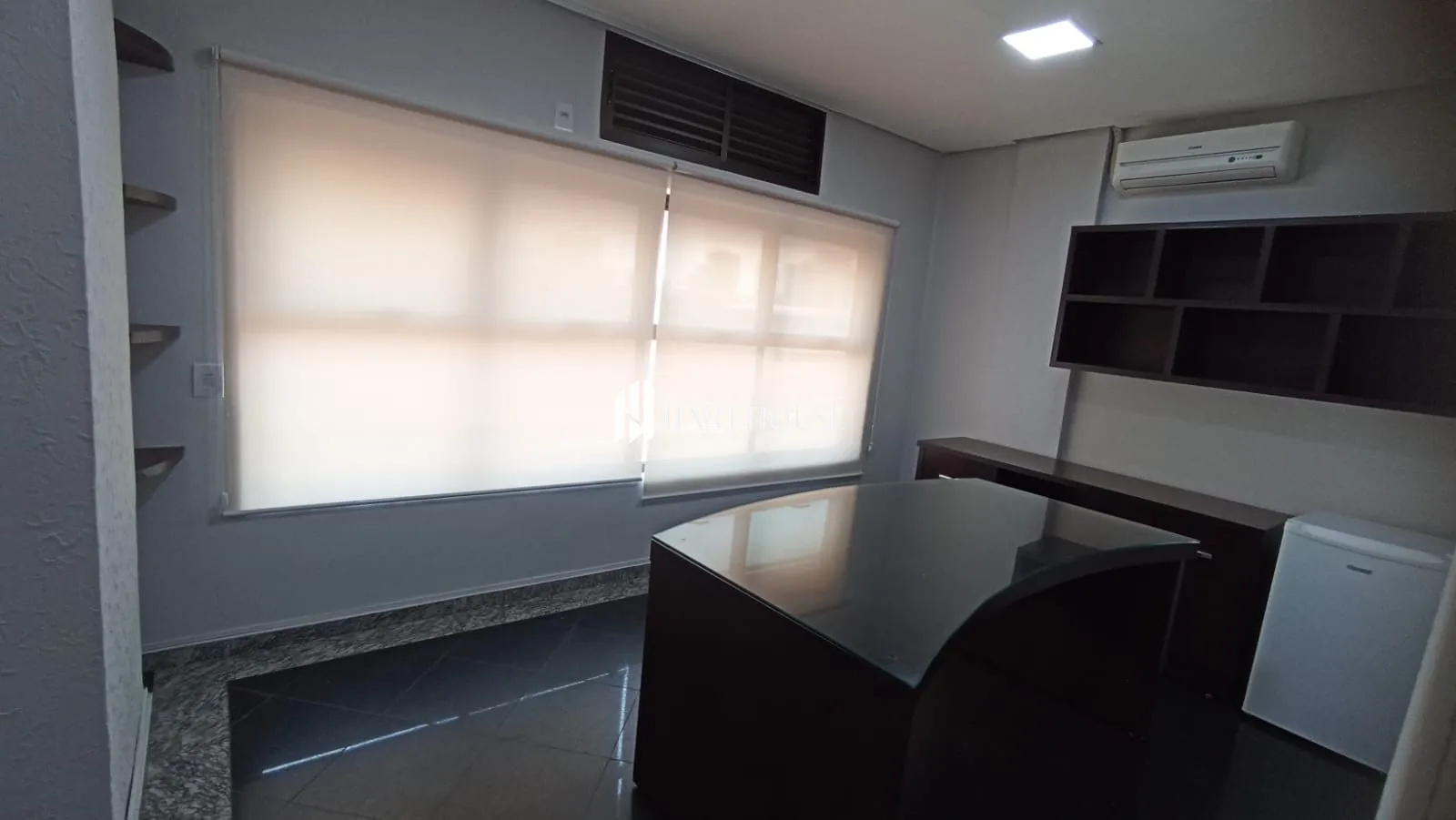 Sala comercial à venda  no Baú - Cuiabá, MT. Imóveis
