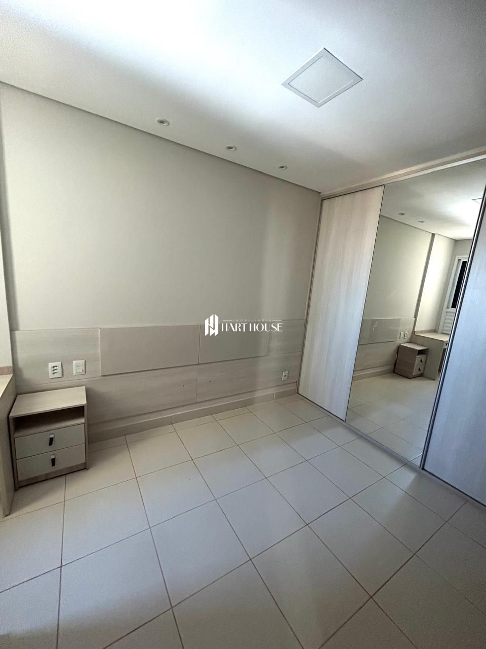 Apartamento com 2 Dormitórios para alugar, 72 m² por R$ 3.600,00 Apartamento com 2 Dormitórios para alugar, 72 m² por R$ 3.600,00