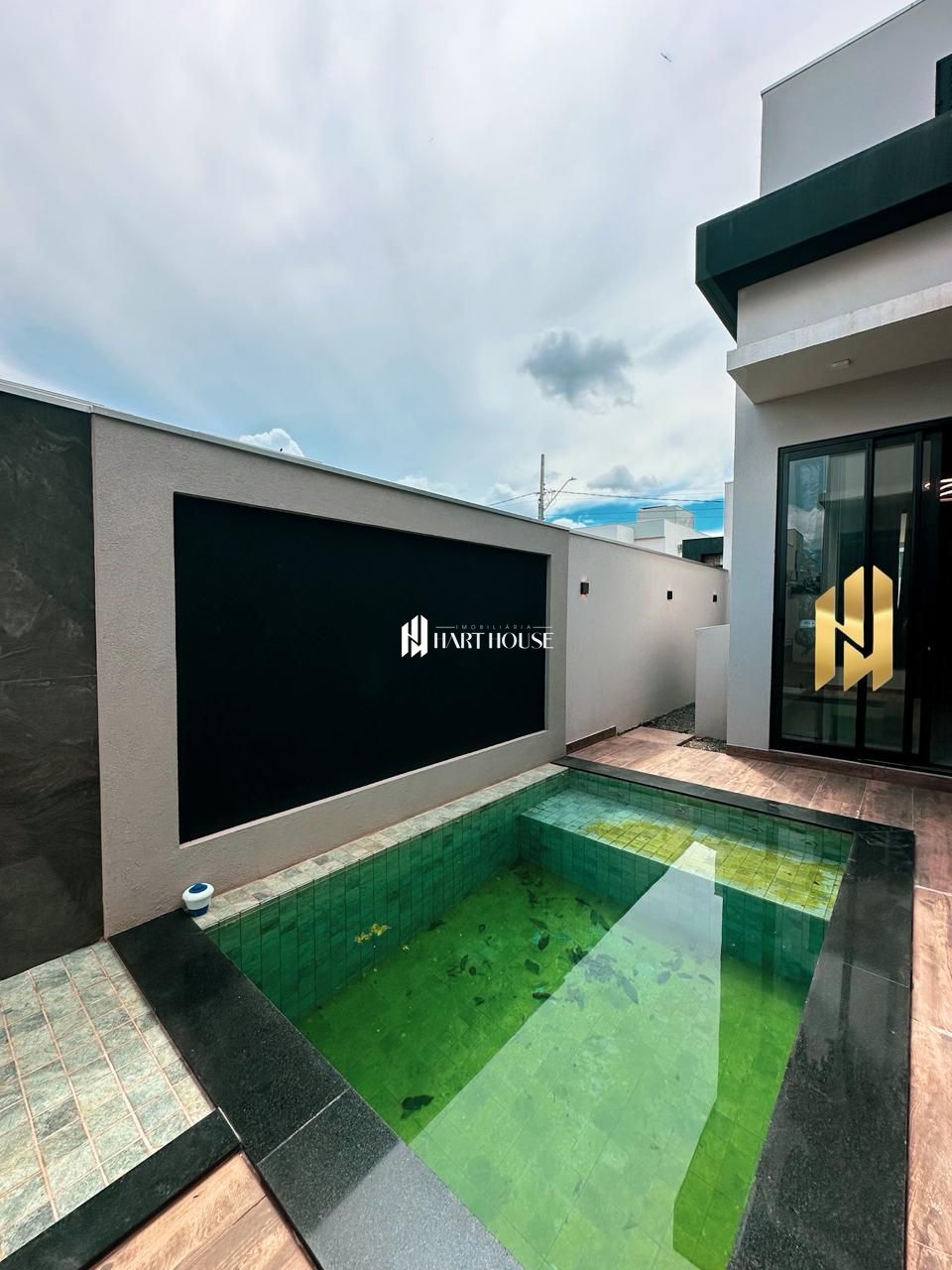 Casa em condomínio com 3 Dormitórios à venda, 136 m² por R$ 699.000,00 Casa em condomínio com 3 Dormitórios à venda, 136 m² por R$ 699.000,00