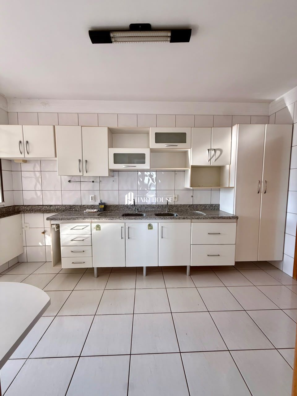Apartamento com 3 Dormitórios à venda, 148 m² por R$ 780.000,00 Apartamento com 3 Dormitórios à venda, 148 m² por R$ 780.000,00