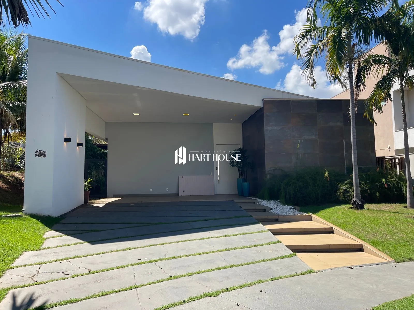Casa em condomínio com 3 Dormitórios à venda, 217 m² por R$ 2.890.000,00 Casa em condomínio com 3 Dormitórios à venda, 217 m² por R$ 2.890.000,00