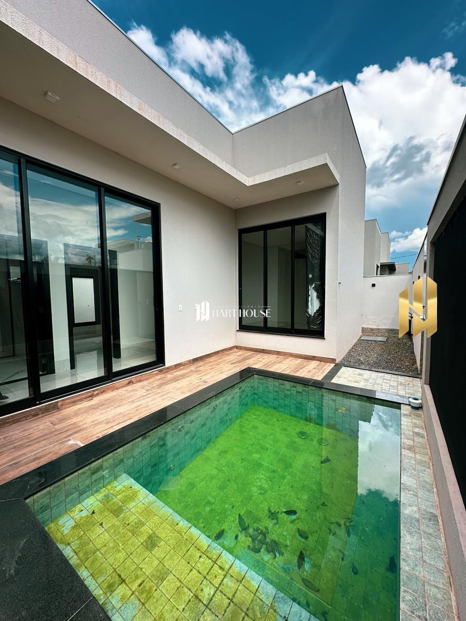 Casa em condomínio com 3 Dormitórios à venda, 136 m² por R$ 699.000,00 Casa em condomínio com 3 Dormitórios à venda, 136 m² por R$ 699.000,00