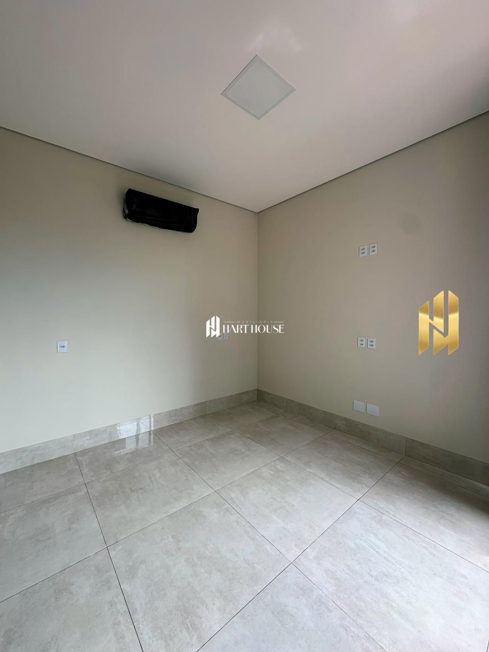 Casa em condomínio com 3 Dormitórios à venda, 136 m² por R$ 699.000,00 Casa em condomínio com 3 Dormitórios à venda, 136 m² por R$ 699.000,00