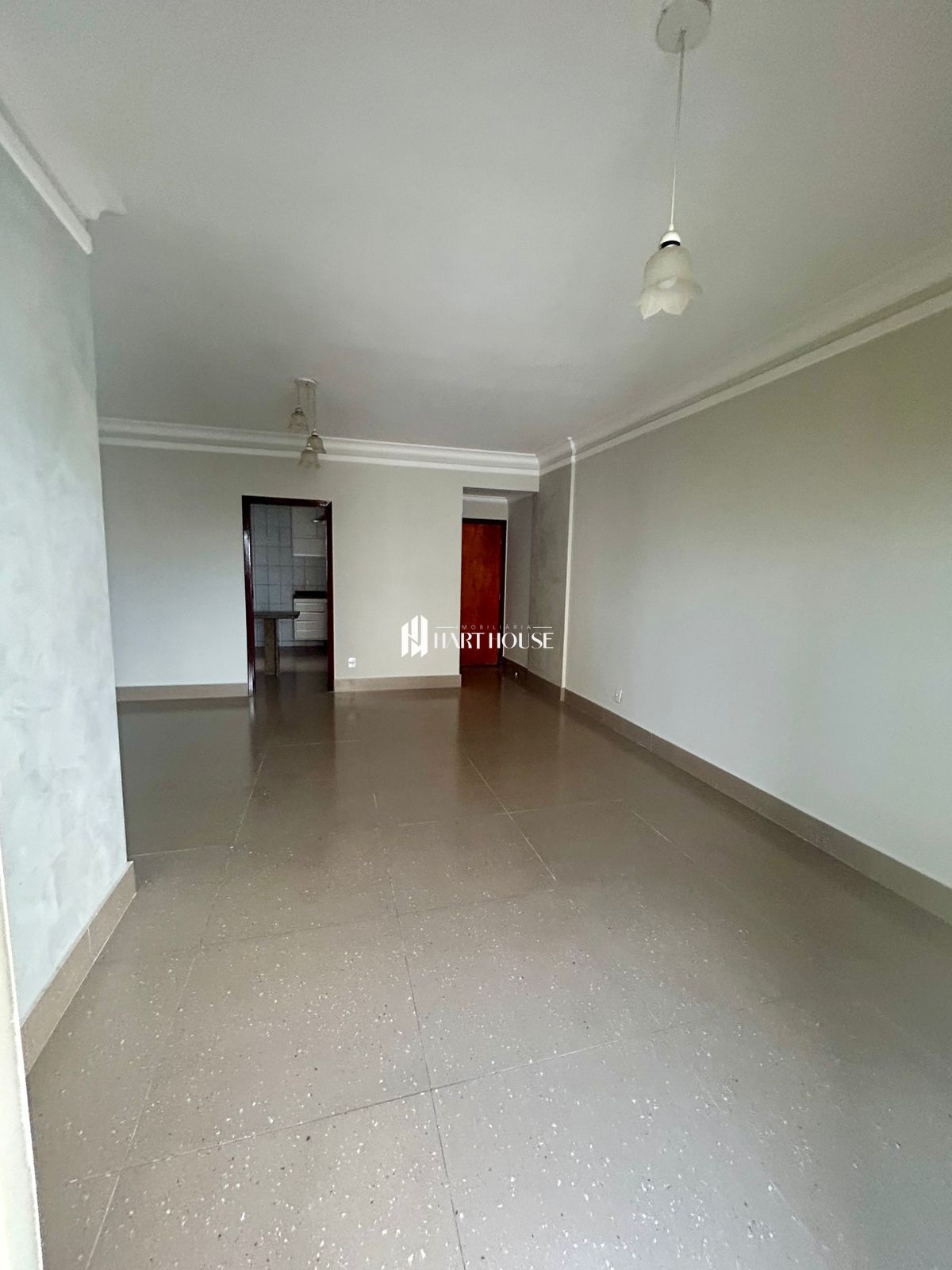 Apartamento com 3 Dormitórios para alugar, 115 m² por R$ 2.700,00 Apartamento com 3 Dormitórios para alugar, 115 m² por R$ 2.700,00