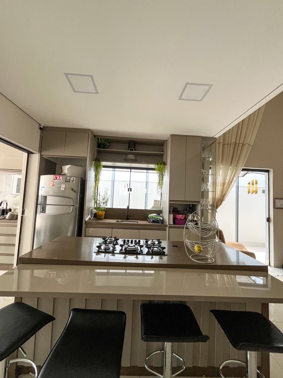 Casa em condomínio com 3 Dormitórios à venda, 160 m² por R$ 680.000,00 Casa em condomínio com 3 Dormitórios à venda, 160 m² por R$ 680.000,00