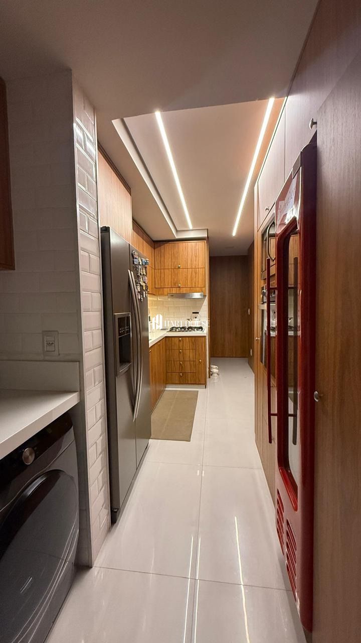 Apartamento com 3 Dormitórios à venda, 119 m² por R$ 1.400.000,00 Apartamento com 3 Dormitórios à venda, 119 m² por R$ 1.400.000,00