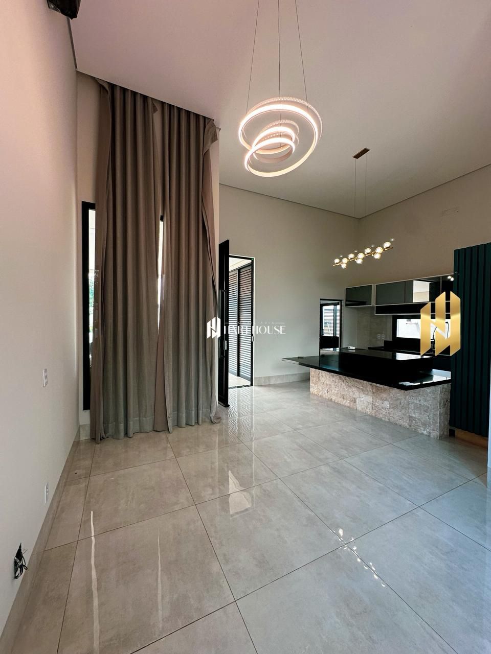 Casa em condomínio com 3 Dormitórios à venda, 136 m² por R$ 699.000,00 Casa em condomínio com 3 Dormitórios à venda, 136 m² por R$ 699.000,00