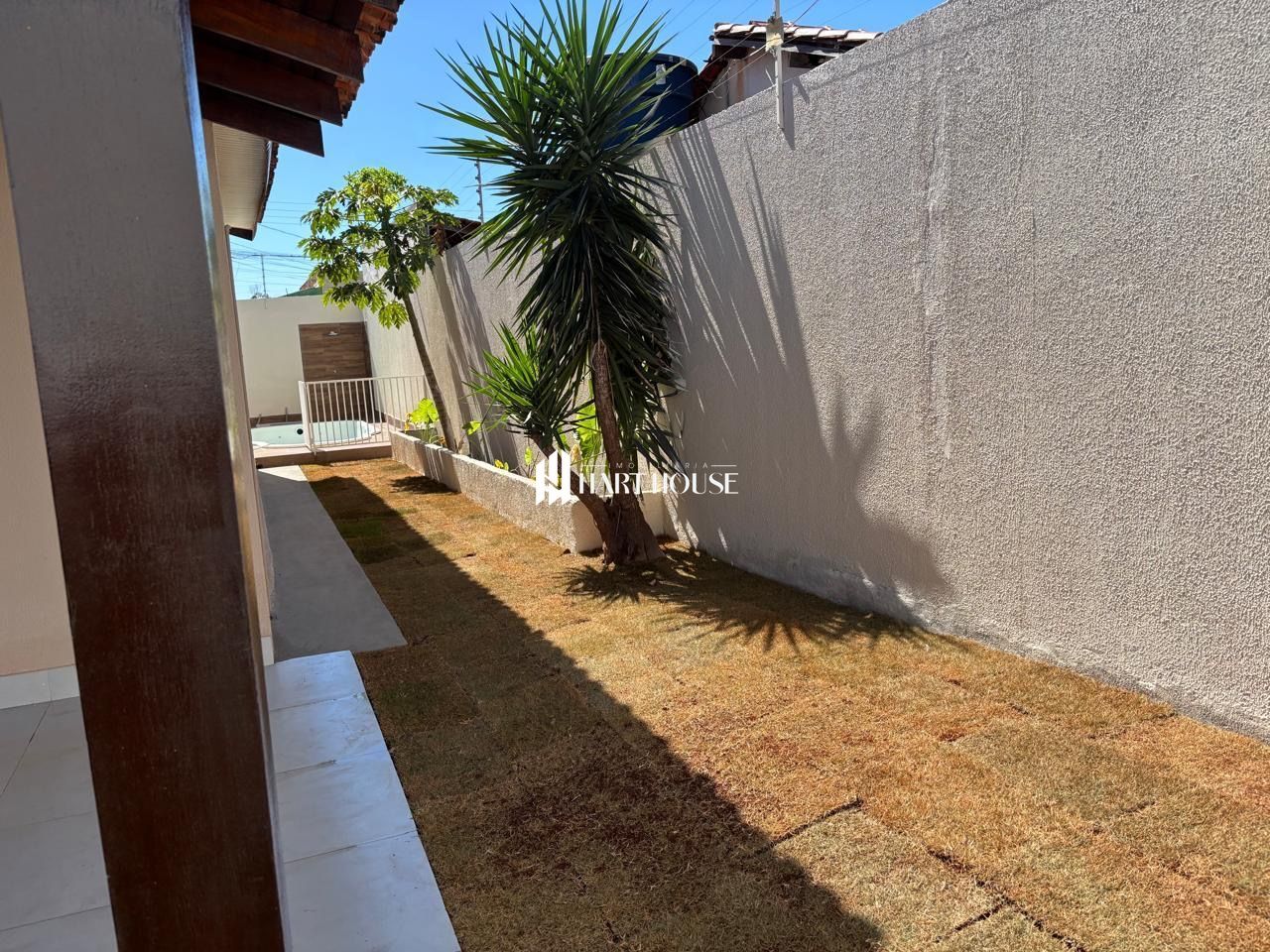 Casa com 4 Dormitórios à venda, 180 m² por R$ 700.000,00 Casa com 4 Dormitórios à venda, 180 m² por R$ 700.000,00