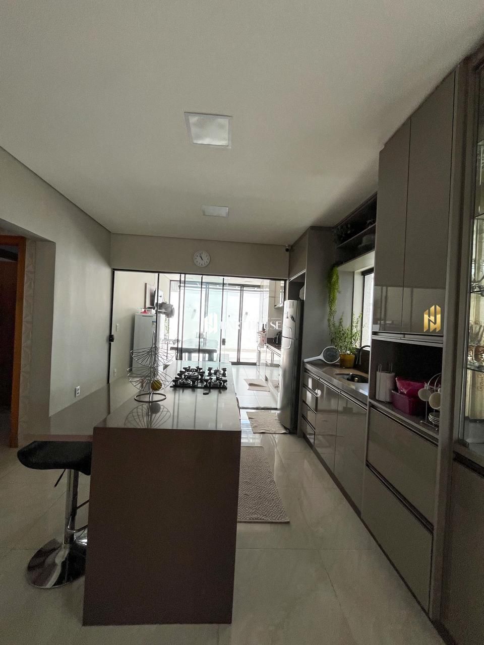Casa em condomínio com 3 Dormitórios à venda, 160 m² por R$ 680.000,00 Casa em condomínio com 3 Dormitórios à venda, 160 m² por R$ 680.000,00
