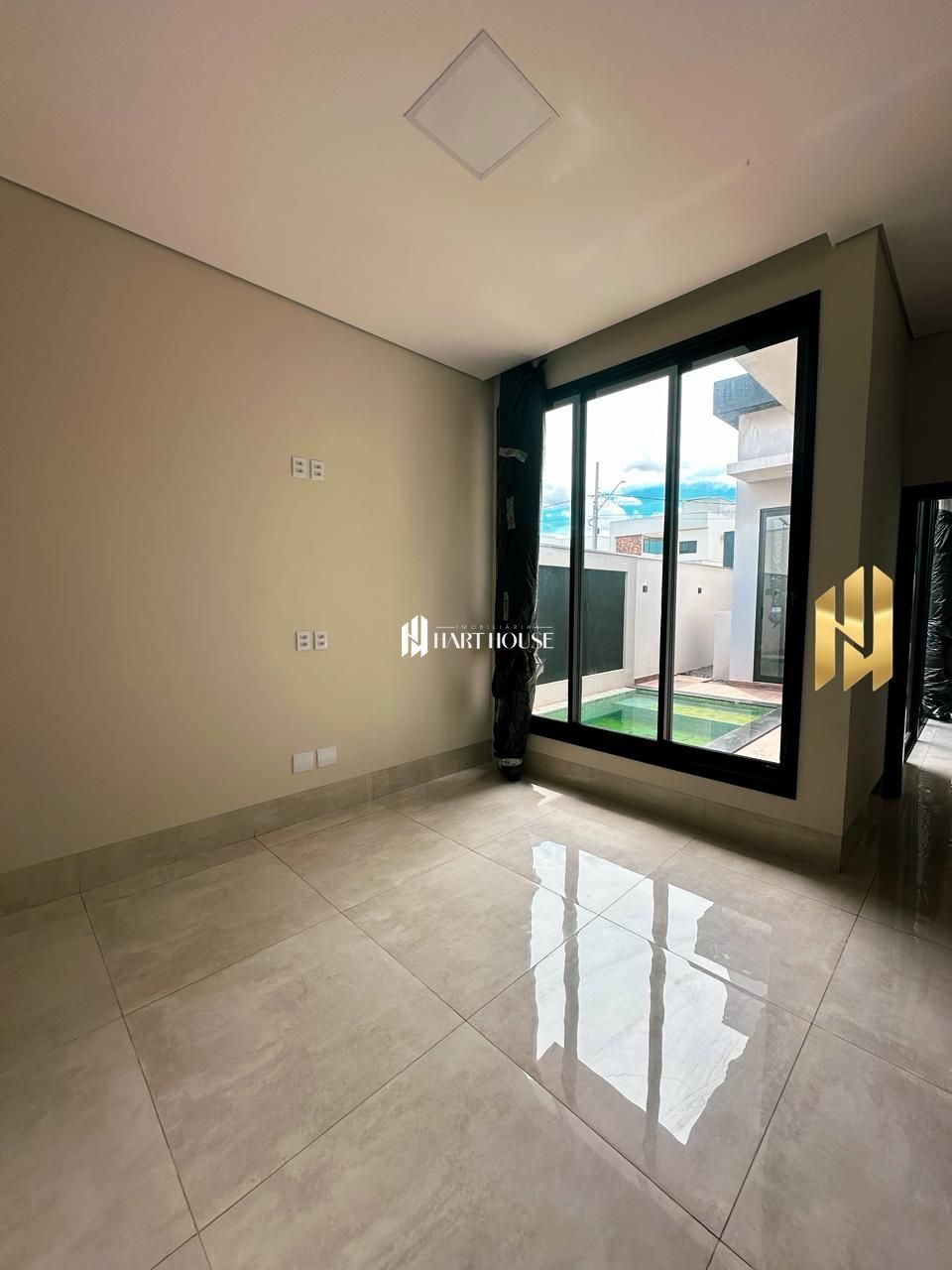 Casa em condomínio com 3 Dormitórios à venda, 136 m² por R$ 699.000,00 Casa em condomínio com 3 Dormitórios à venda, 136 m² por R$ 699.000,00