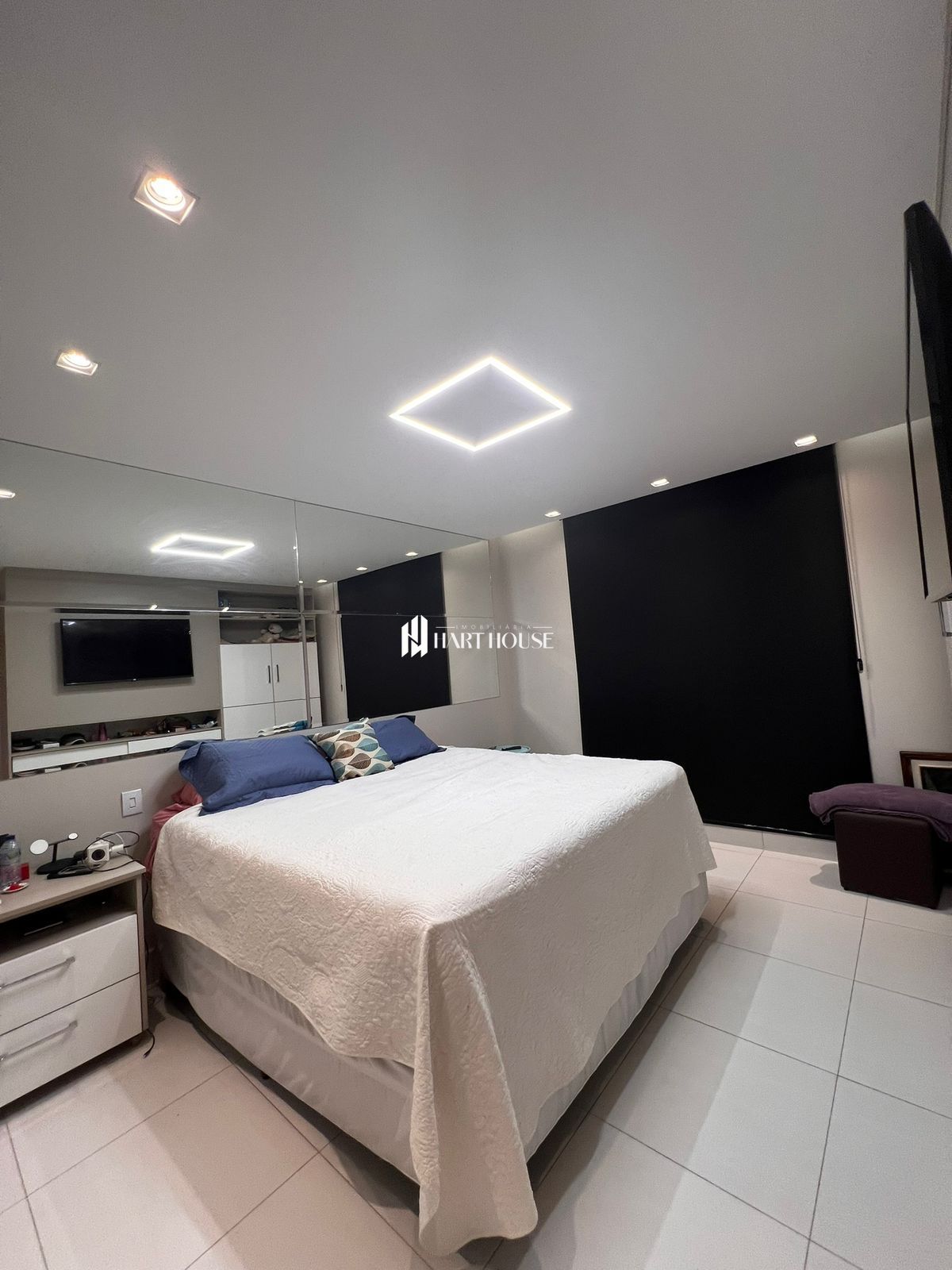 Apartamento com 3 Dormitórios para alugar, 222 m² por R$ 13.130,00 Apartamento com 3 Dormitórios para alugar, 222 m² por R$ 13.130,00