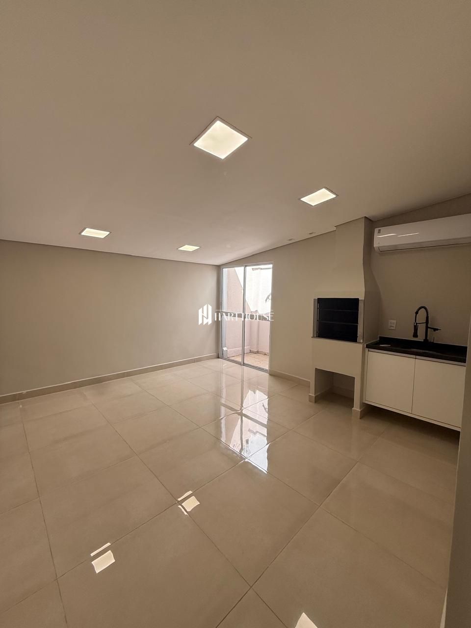 Sobrado com 3 Dormitórios para alugar, 121 m² por R$ 4.750,00 Sobrado com 3 Dormitórios para alugar, 121 m² por R$ 4.750,00