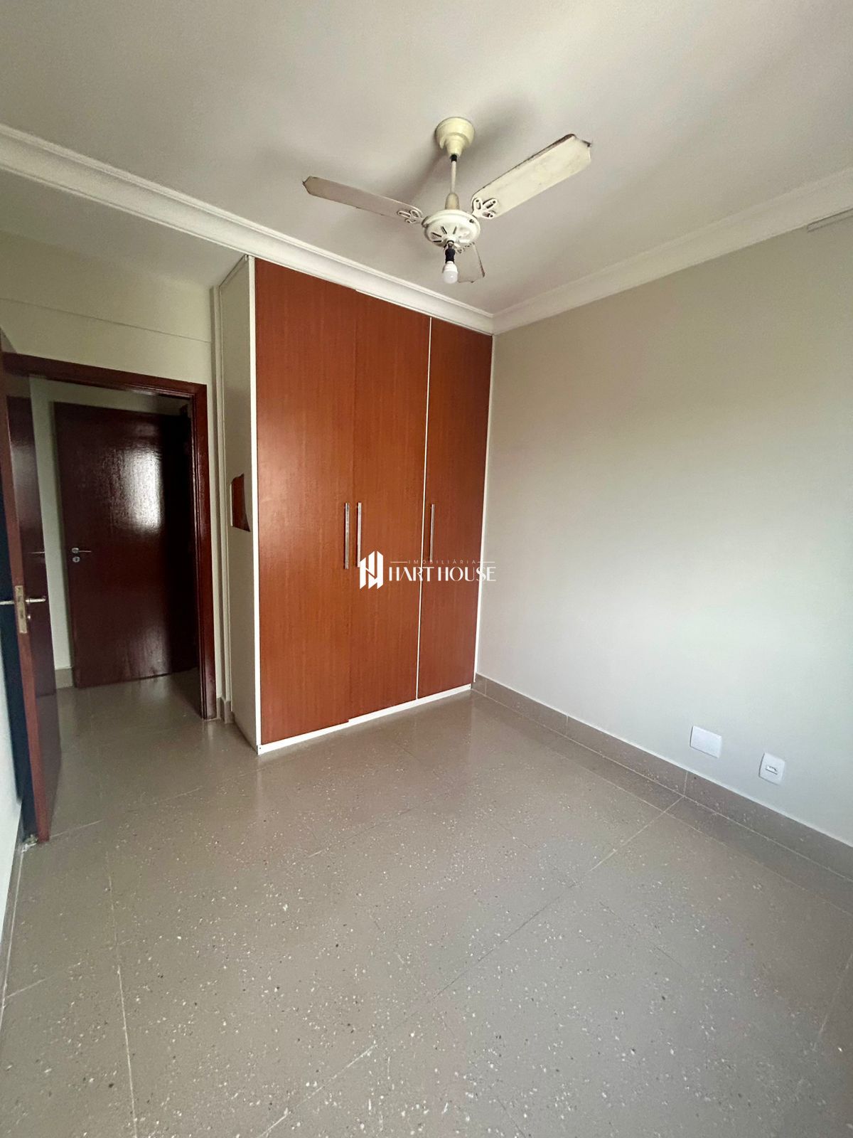 Apartamento com 3 Dormitórios para alugar, 115 m² por R$ 2.700,00 Apartamento com 3 Dormitórios para alugar, 115 m² por R$ 2.700,00