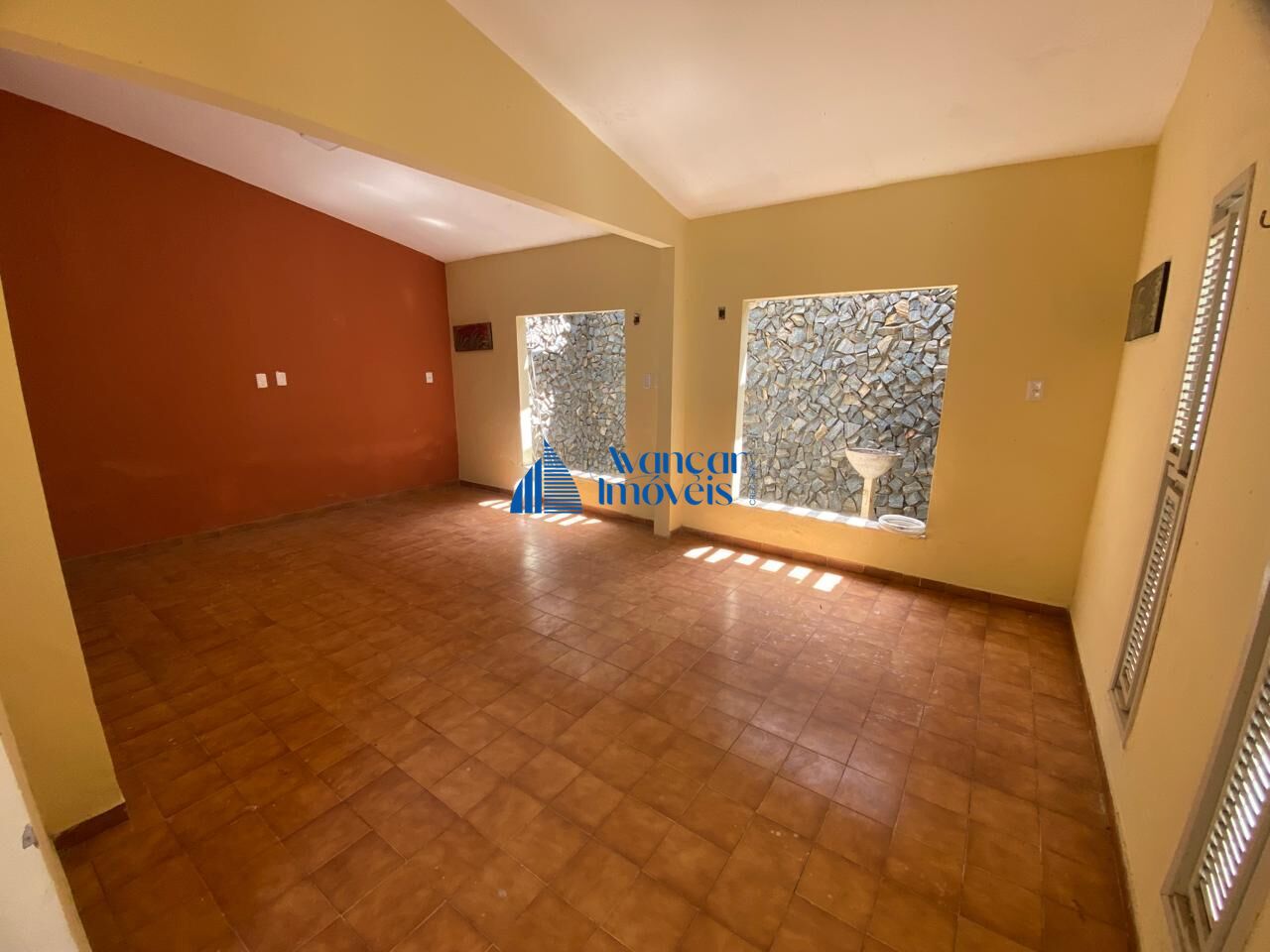 Casa para alugar com 3 quartos, 220m² - Foto 13