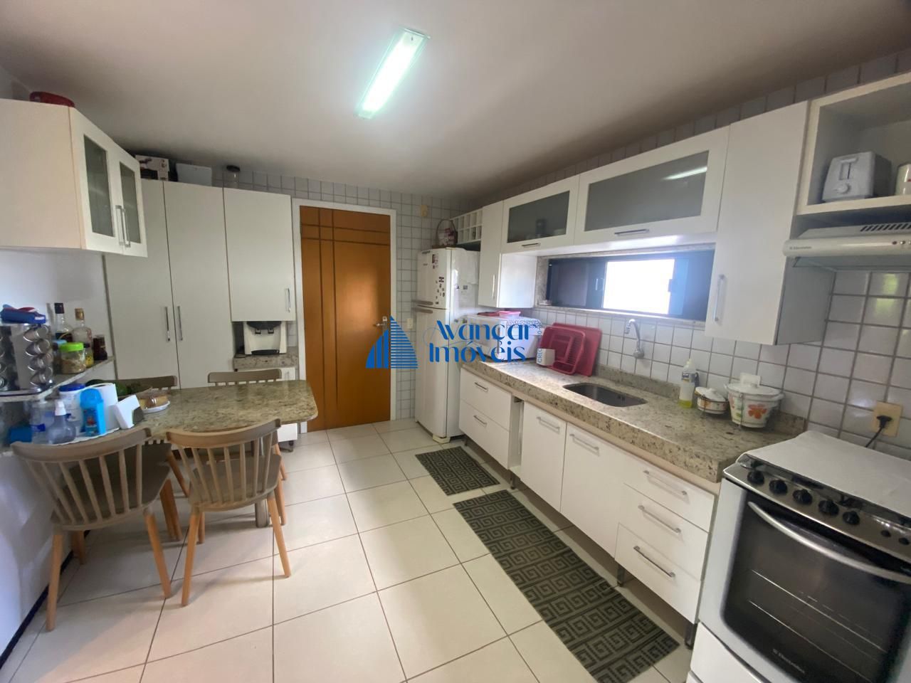 Apartamento à venda com 4 quartos, 105m² - Foto 4