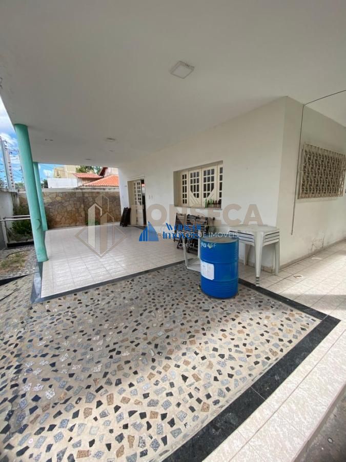 Casa para alugar com 5 quartos, 480m² - Foto 3