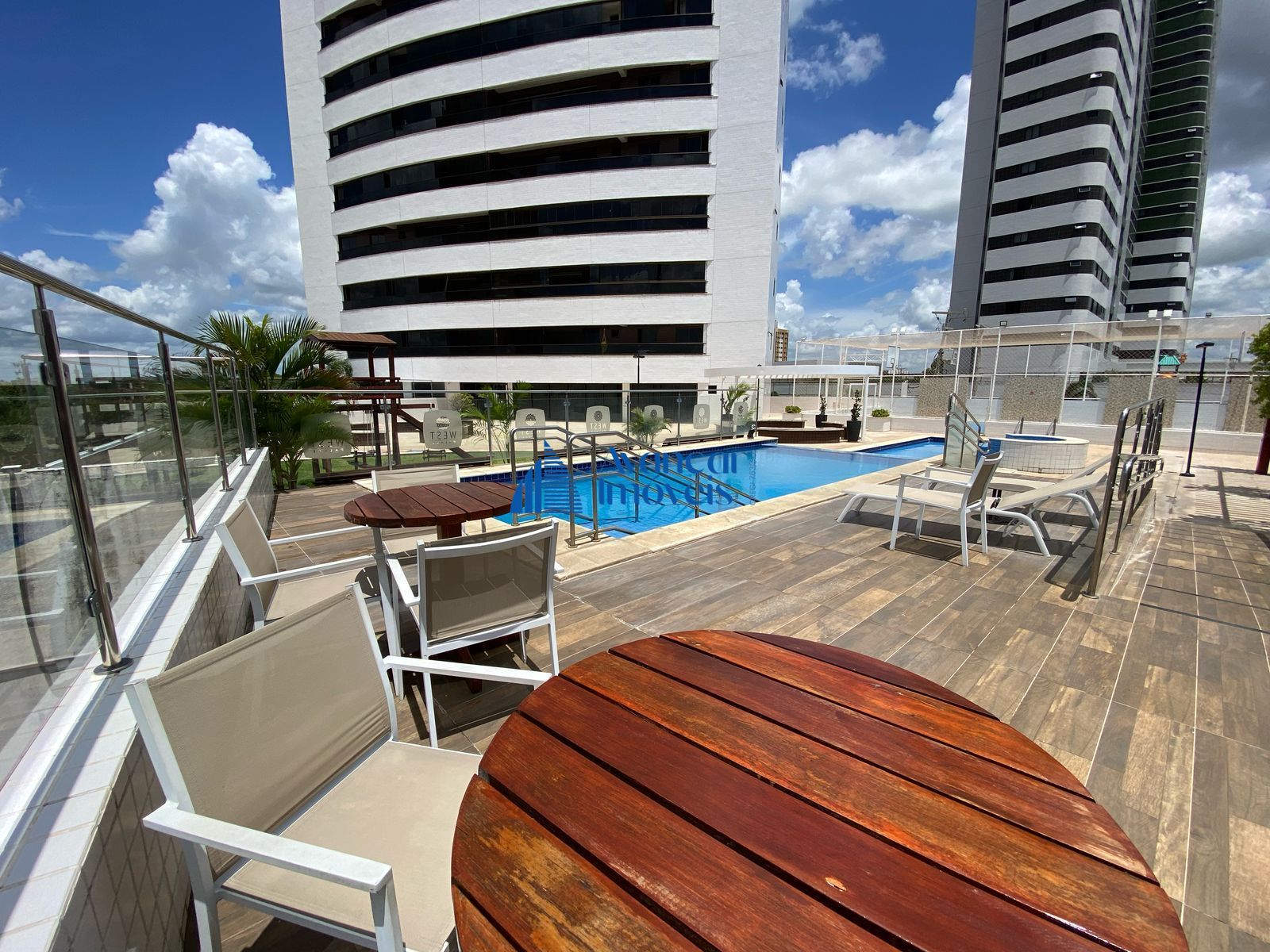 Apartamento à venda com 4 quartos, 119m² - Foto 1
