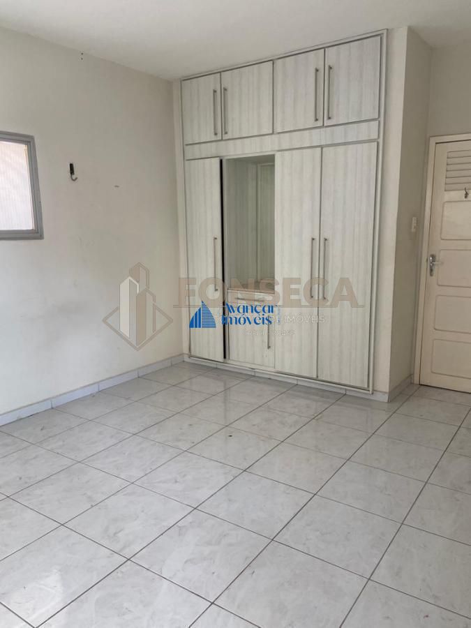 Casa para alugar com 5 quartos, 480m² - Foto 11